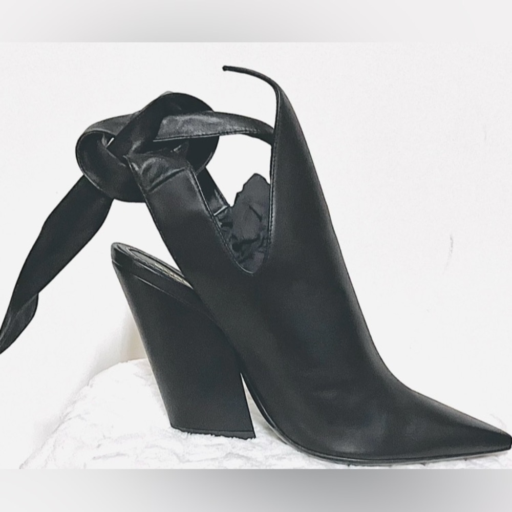 Burberry Amy Black Leather Ankle Tie Strap Booties - Size 6.5 (36.5 Authentic) - Picture 6 of 14